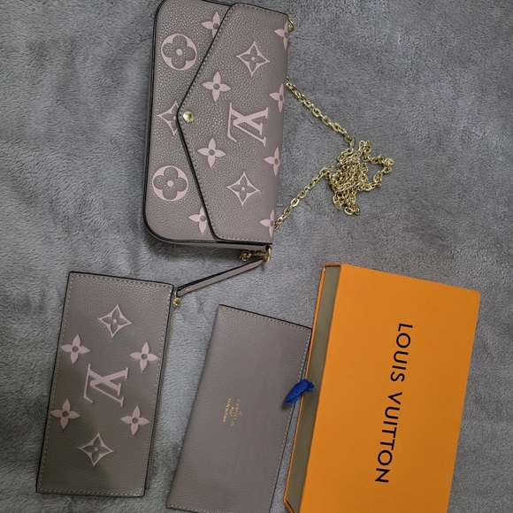 Louis Vuitton Taupe & Pink Monogram Chain Wallet Set - Picture 4 of 6